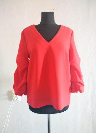 Блузка красная