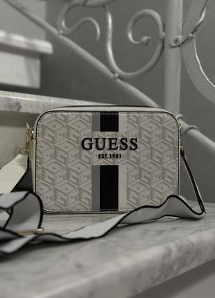 Сумка guess1 фото