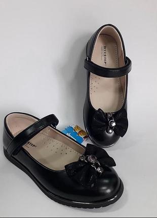 Туфельки для девочек от бренда weestep