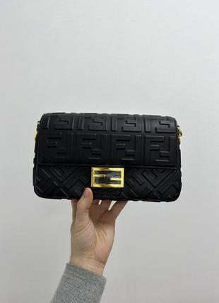 💎 fendi baguette black leather bag 20x20x20