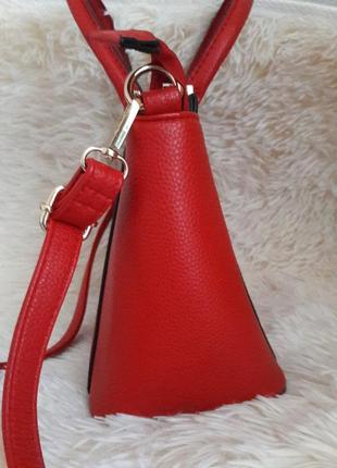 Маленькая красная сумочка2 фото