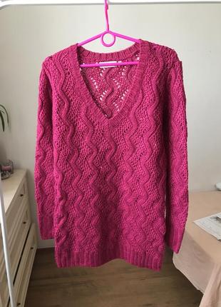 Удлиненный вязаный теплый свитер малиновый цвет туника