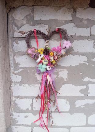 Интерерные украшения из сухоцветов, декоративных элементов