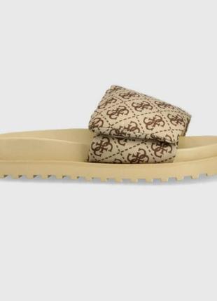 Шлепанцы guess