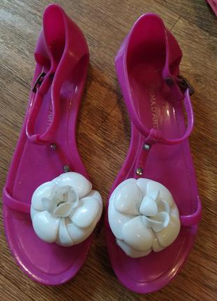 Босоножки в стиле шанель силикон 37 р