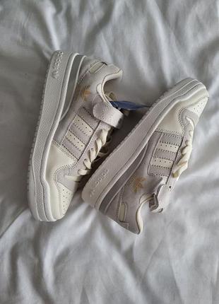 Adidas forum low