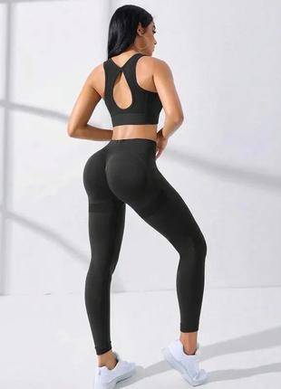 Костюм для фітнесу пуш-ап