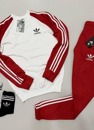 Костюми adidas унісекс: світшот-штани
2 пари  шкарпетки у подарунок!3 фото