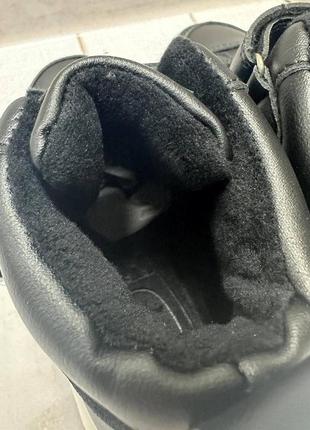 Детские демисезонные ботинки bessky на флисе черные р32-377 фото