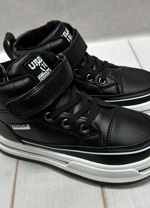 Детские демисезонные ботинки bessky на флисе черные р32-373 фото