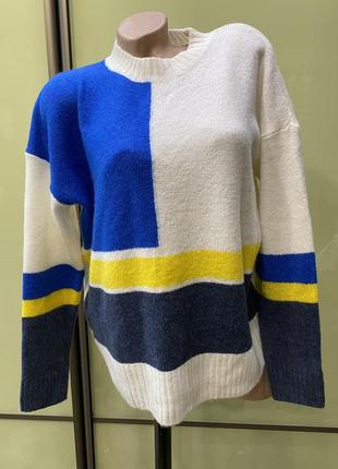 Стильный пуловер в стиле колорблок tu 14