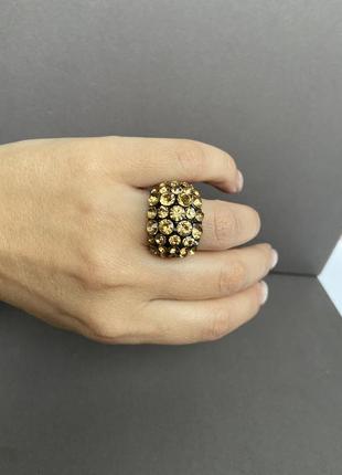 Массивная керамическая кольца с стразами4 фото