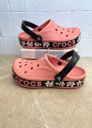 Крокс баябэнд клог пудра с цветами женские crocs bayaband melon / floral1 фото