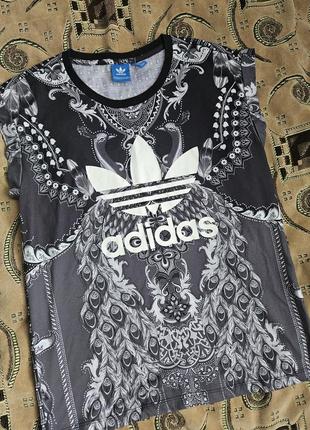 Футболка adidas