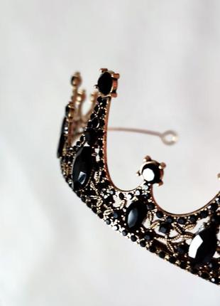 Корона чорна золота з чорним камінням діадема тіара на голову жіноча коронка для волосся фотосесії6 фото