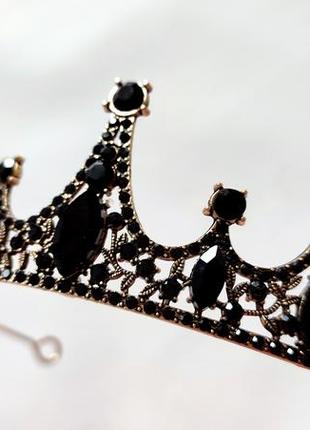 Корона черная золотая с черными камнями диадема тиара на голову женская коронка для...