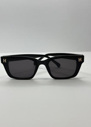 Сонцезахисні окуляри