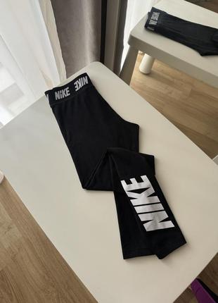 Оригінальні лосини зі свіжих колекцій nike