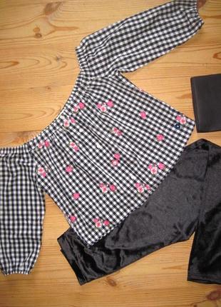 Кроп топ з відкритими плечима/блузка/сорочка в клітку з вишивкою hollister як новий