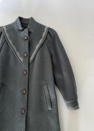Винтажное ретро шерстяное пальто для фотосессии7 фото