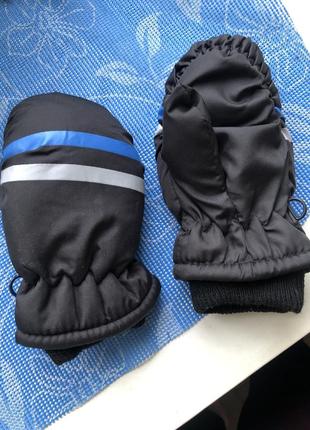 Нові дитячі зимові рукавички непромокаючі2 фото