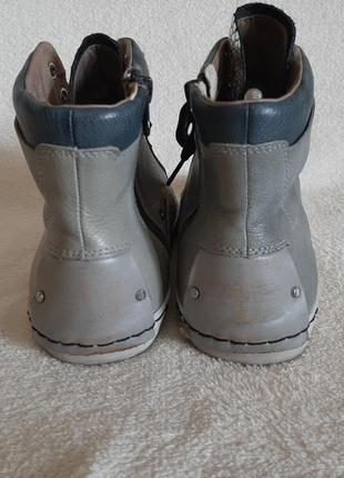 Качественные кожаные кроссовки, высокие кеды фирмы crime p.39 стелька 25,5 см9 фото