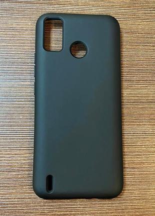 Чехол-накладка на телефон tecno spark 6 go с микрофиброю черного цвета