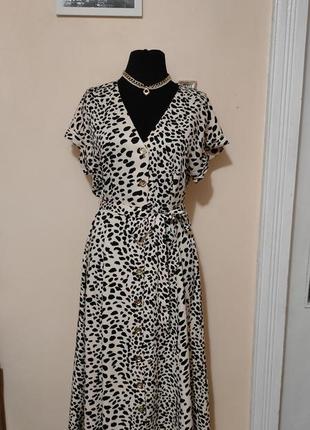 Платье сукэнка на пуговицы женская стильная тренд