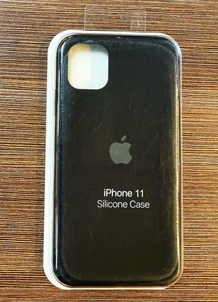 Оригинальный чехол silicone case на iphone 11 черного цвета