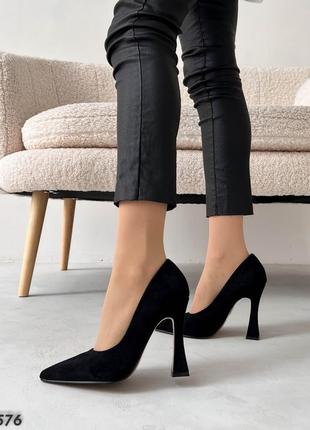 Женские туфли на каблуке, черные, экозамша3 фото