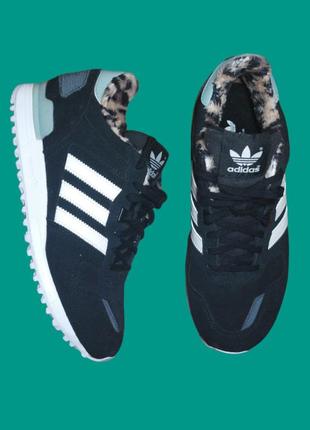 Кроссовки женские новые adidas р.38
