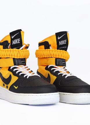 Високі кросівки із стропою та защолкою зверху nike air force 1 sf ботінки з кліпсою sp помаранчеві1 фото