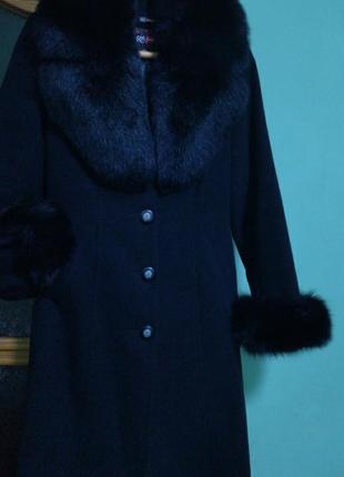 Пальто кашемірове з натуральним хутром1 фото