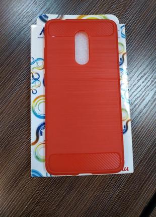 Чехол силиконовый  на телефон xiaomi redmi 5 красного цвета