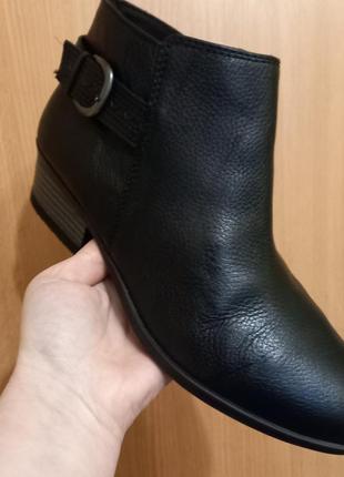 Черевички clarks