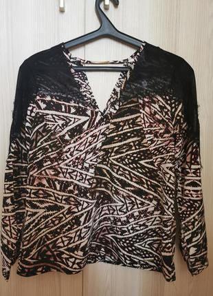 Красивая воздушная кружевная вечерняя  блузка