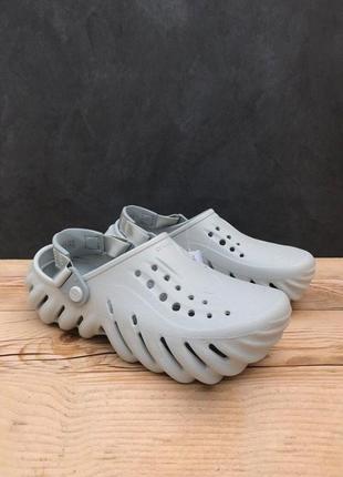 Крокс экхо клог свет серые crocs echo clog atmosphere light grey