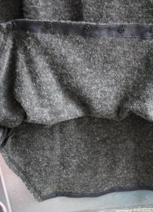 Стильное тёплое итальянское платье-свитер интересного кроя, тёплое и комфортное7 фото