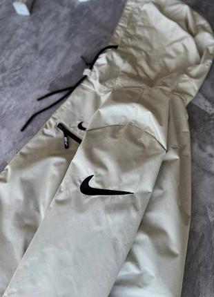 Мужская плащевка nike raincoat a001 milk white.5 фото