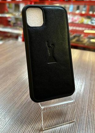 Чохол-накладка шкіряний з патріотичним принтом на телефон iphone 11 чорного кольору