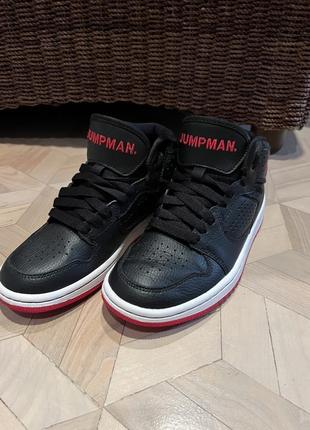 Nike jordan кроссовки кожаные оригинал4 фото