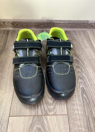 Рабочие сандалии мужские 2