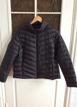 Гарна куртка жіноча 50р