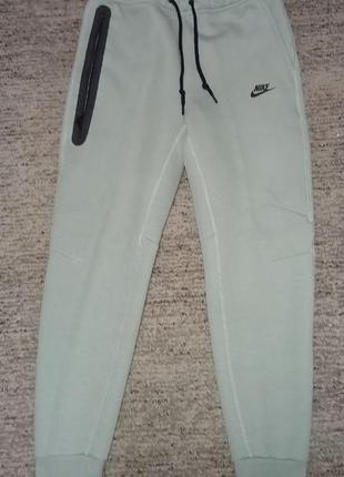 Спортивні штани nike tech fleece1 фото