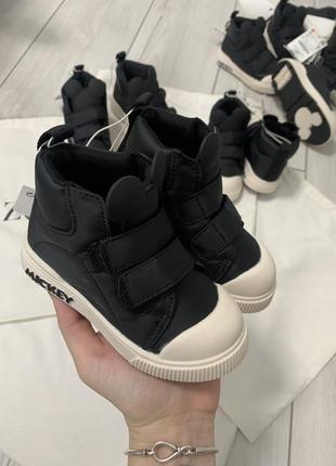 Хайтопи  дитячі zara. в наявності 21,22,23,24