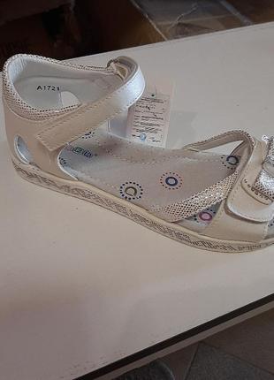 Сандалі, устілка 21, 5 см