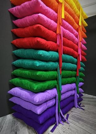 Матраци на гойдалки, підвіконня, шезлонги, кутові дивани, ізголів'я кроваті, м'яку зону, лавочки