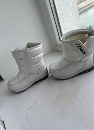Дитячі зимові черевички1 фото