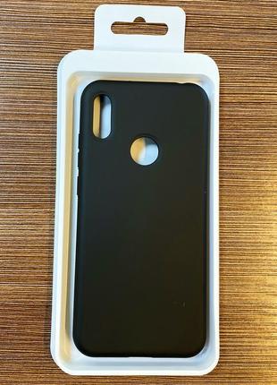 Чохол-накладка на телефон huawei y6 2019 чорного кольору