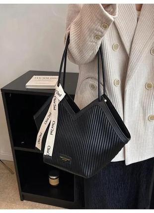 Тренд жіноча сумка чорна преміум класу на плече тоут шопер якісна екошкіра7 фото